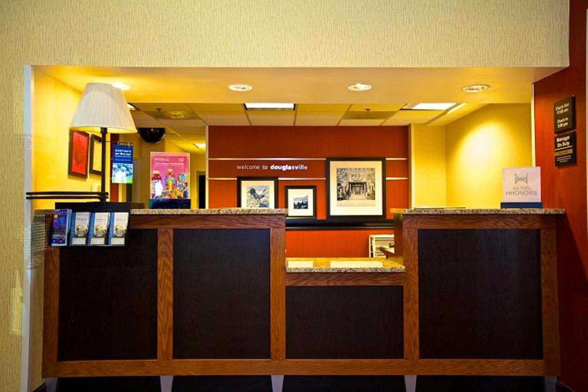 Hampton Inn Atlanta/Дугласвилл Экстерьер фото